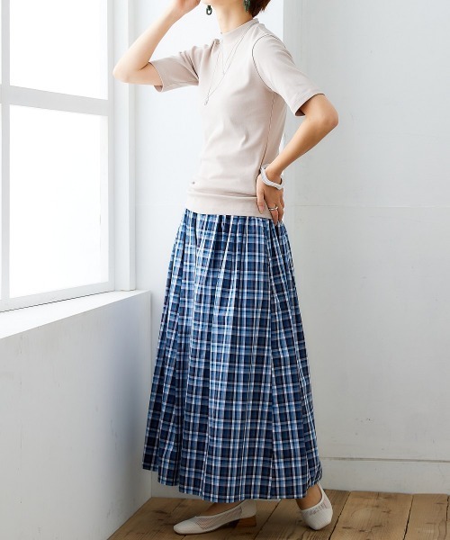 nissen（ニッセン）の「ＵＶカット綿１００％フライス素材プチハイネック５分袖Ｔシャツ（Tシャツ/カットソー・レディース・ブラック/ライトイエロー/ローズ/グリーン/ピンク/オフホワイト/ミント/ブルー/グレイッシュベージュ/カーキ・LL/L/S/M）」の12枚目の写真