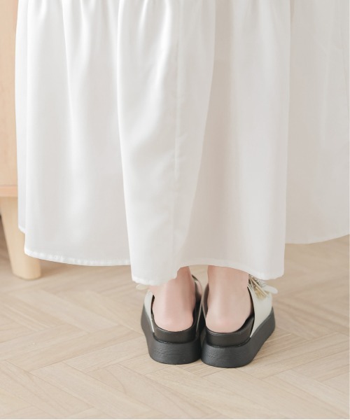 AMELY（エミリー）の「ビジューサンダル（サンダル・レディース・ブラック/オフホワイト・35/36/37/38/39/40）」の9枚目の写真