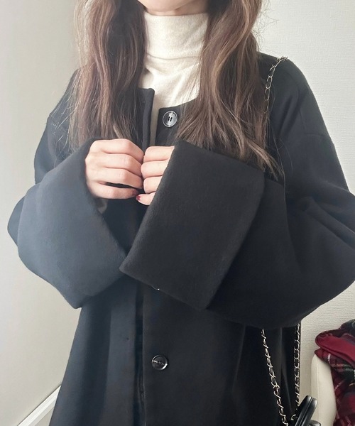 LAUIR（ラウアー）の「袖折り返しノーカラーミドル丈コート（ノーカラーコート・レディース・ライトベージュ/ブラック/ブラウン・MEDIUM/LARGE）」の9枚目の写真