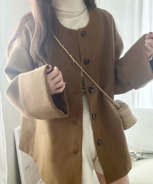 LAUIR（ラウアー）の「袖折り返しノーカラーミドル丈コート（ノーカラーコート・レディース・ライトベージュ/ブラック/ブラウン・MEDIUM/LARGE）」の12枚目の写真