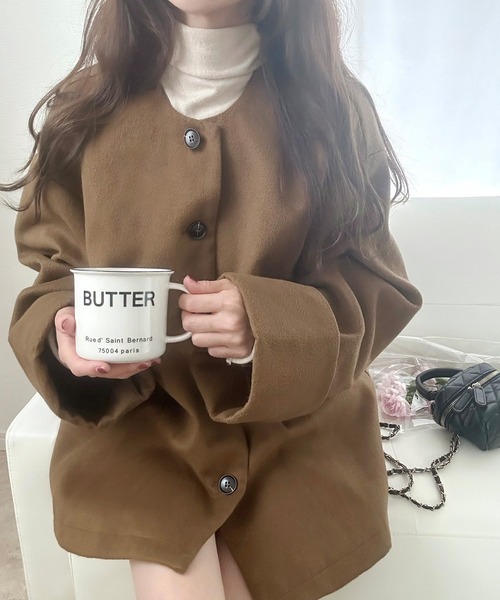 LAUIR（ラウアー）の「袖折り返しノーカラーミドル丈コート（ノーカラーコート・レディース・ライトベージュ/ブラック/ブラウン・MEDIUM/LARGE）」の13枚目の写真