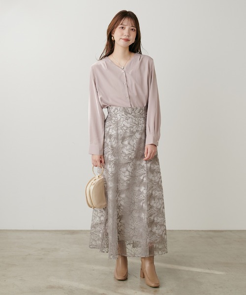 natural couture(ナチュラルクチュール)の「プチプラちびパール釦とろみブラウス(シャツ/ブラウス・レディース・オレンジ/サックスブルー/ネイビー/グレイッシュベージュ/ドット/アイボリー・FREE)」の13枚目の写真
