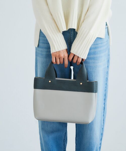 le.coeur blanc（ルクールブラン）の「PUパーテーショントート（トートバッグ・レディース・ブラック/アイボリー/グレー・FREE）」の4枚目の写真