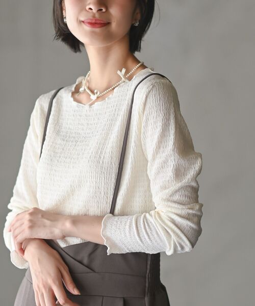 rps(アールピーエス)の「カットシャーリングメローカットソー(Tシャツ/カットソー・レディース・ブラック/グレイッシュベージュ/オフホワイト/ブルー/アイボリー・フリー)」の2枚目の写真