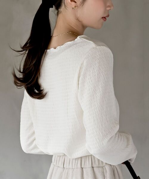 rps(アールピーエス)の「カットシャーリングメローカットソー(Tシャツ/カットソー・レディース・ブラック/グレイッシュベージュ/オフホワイト/ブルー/アイボリー・フリー)」の12枚目の写真