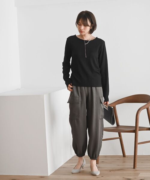 rps(アールピーエス)の「カットシャーリングメローカットソー(Tシャツ/カットソー・レディース・ブラック/グレイッシュベージュ/オフホワイト/ブルー/アイボリー・フリー)」の8枚目の写真