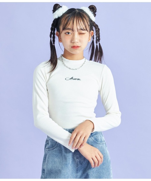 ANAP GｉRL（アナップガール）の「吸湿発熱加工プチハイネックトップス（Tシャツ/カットソー・キッズ・ブルー/ブラック/ブラック×ホワイト/ホワイト・XS/M/S）」の2枚目の写真