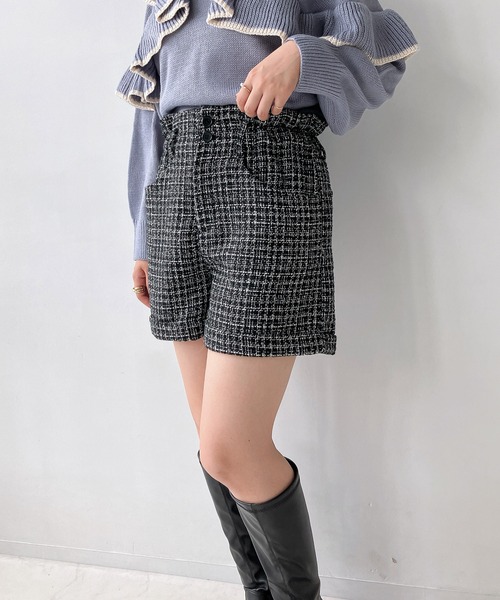 AS KNOW AS plus（アズノゥアズプラス）の「〇ロールアップハイウエストショートパンツ（その他パンツ・レディース・ブラック系その他/ピンク系/ブラック系1/ホワイト系その他/ブラック系/サックスブルー系2/アイボリー系2/ブラック系2/ブルー系2/ベージュ系その他/アイボリー系/サックスブルー系3/ブラック系3/ブルー系3/その他・FREE）」の3枚目の写真