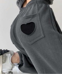 ハート型 ルーズフィット スウェットパンツ