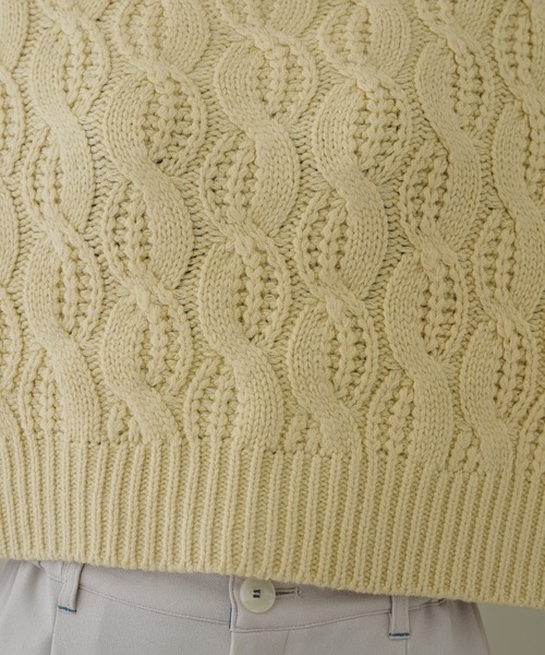 KATHARINE ROSS(キャサリンロス)の「【KATHARINE ROSS】【ZOZO限定】ケーブルニットプルオーバー(ニット/セーター・レディース・グレー/ピンクベージュ/イエロー・MEDIUM)」の7枚目の写真