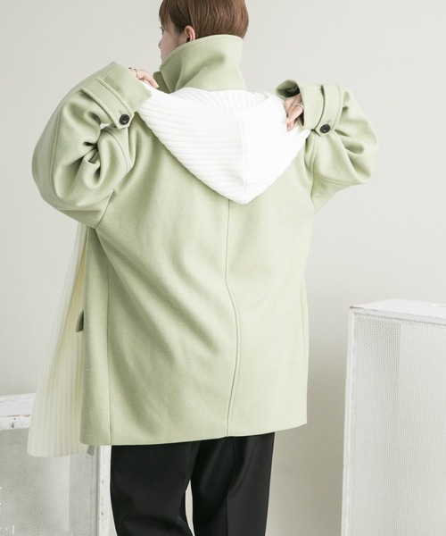 KBF（ケイビーエフ）の「フード付きニットストール（マフラー・レディース・グレー/オフホワイト・ONE）」の4枚目の写真