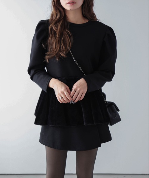 AMELY(エミリー)の「エコファーペプラムプルオーバー(その他トップス・レディース・ホワイト/ブラック・フリー)」の2枚目の写真