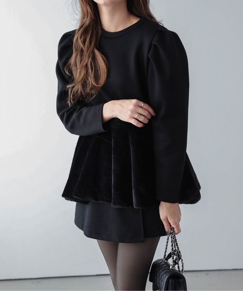 AMELY(エミリー)の「エコファーペプラムプルオーバー(その他トップス・レディース・ホワイト/ブラック・フリー)」の13枚目の写真