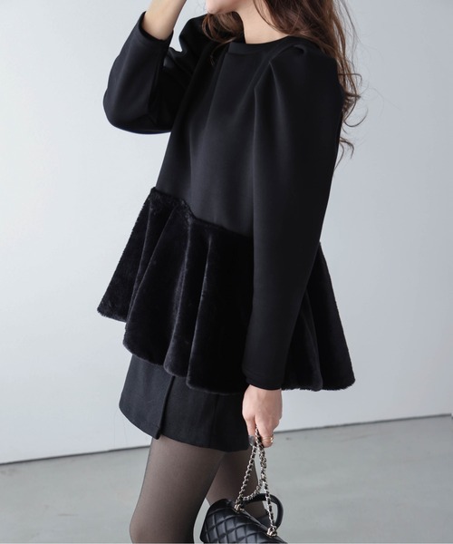 AMELY(エミリー)の「エコファーペプラムプルオーバー(その他トップス・レディース・ホワイト/ブラック・フリー)」の17枚目の写真