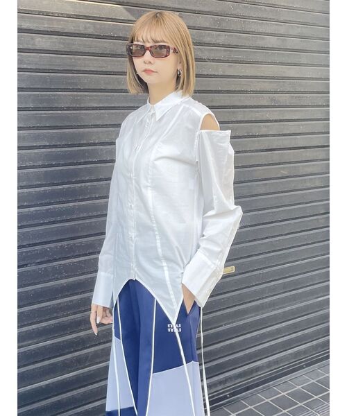 MURUA(ムルーア)の「ターンバック2wayシャツ(シャツ/ブラウス・レディース・ホワイト/グレー/その他1/イエロー・FREE)」の9枚目の写真