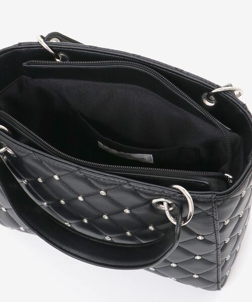 MAJESTIC LEGON（マジェスティックレゴン）の「ビジューキルティングハンドバッグ（ハンドバッグ・レディース・ブラック/サックスブルー/アイボリー・FREE）」の19枚目の写真