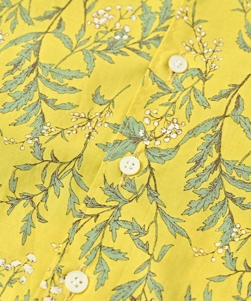 EAST END HIGHLANDERS（イーストエンドハイランダーズ）の「East End Highlanders / ボタニカルプリント開襟シャツ<100-120cm>（シャツ/ブラウス・キッズ・マスタード/ネイビー・110/120/100）」の5枚目の写真