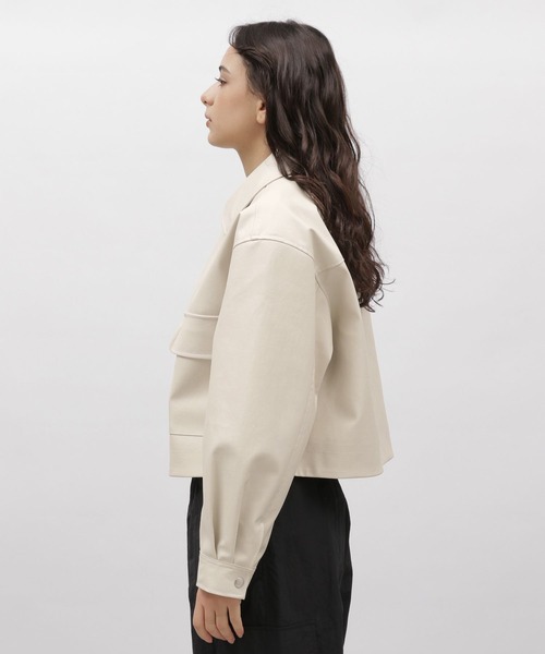 LAKOLE（ラコレ）の「エリツキレザーブルゾン / 101685（ブルゾン・レディース・アイボリー/ブラック・MEDIUM/SMALL）」の16枚目の写真