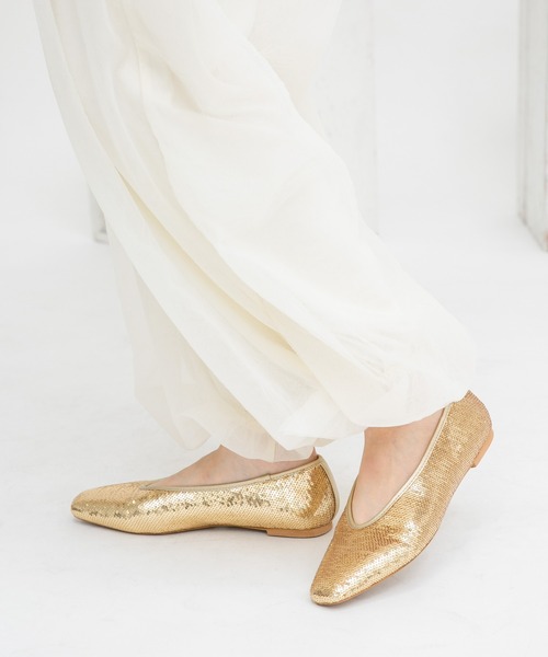 KBF(ケイビーエフ)の「スパンコールパンプス(パンプス・レディース・シルバー/ゴールド・38/37)」の20枚目の写真