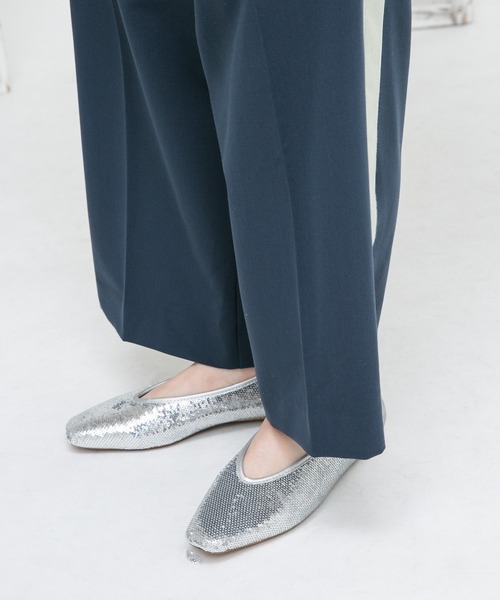 KBF(ケイビーエフ)の「スパンコールパンプス(パンプス・レディース・シルバー/ゴールド・38/37)」の8枚目の写真