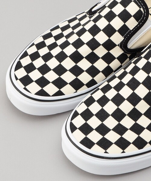 VANS(バンズ)の「VANS/ヴァンズ UA Classic Slip-On / クラシック スリッポン / VN000EYEBWW(スニーカー・メンズ・その他9・9/10/8)」の4枚目の写真