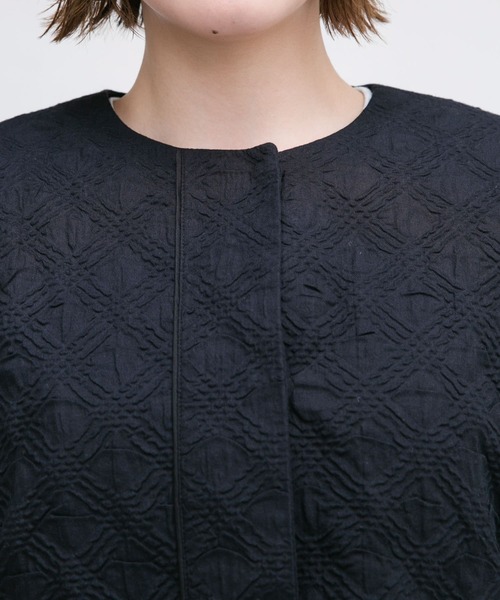 KBF（ケイビーエフ）の「カーブスリーブジャケット（ノーカラージャケット・レディース・ブラック/アイボリー・ONE）」の22枚目の写真