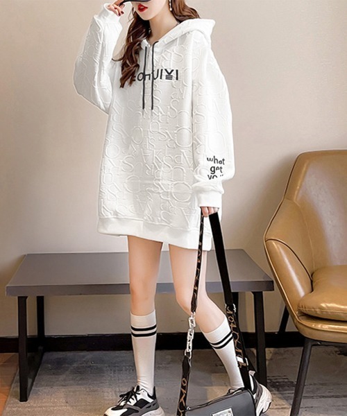 Miniministore（ミニミニストア）の「エンボスロゴ パーカー 長袖プルオーバー（パーカー・レディース・ブラック/ホワイト×ブラック/グレー/ホワイト×ブルー・FREE）」の20枚目の写真