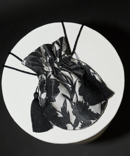 WILLFULLY(ウィルフリー)の「drawstring monotone jacquard bag(ハンドバッグ・レディース・ブラック系その他/ブラウン・FREE)」の4枚目の写真