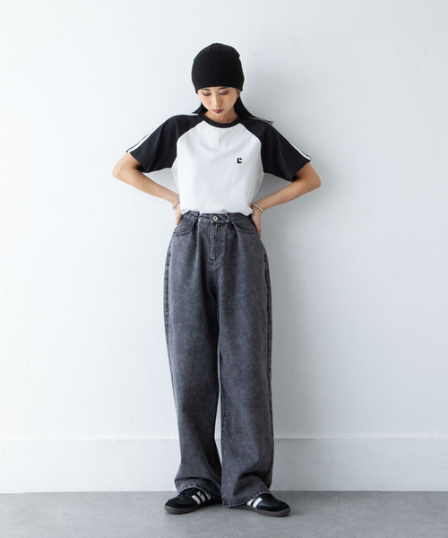 Chillfar(チルファー)の「ウエストフックルーズデニム(デニムパンツ・レディース・スミクロ/ブラック/ブルー・FREE)」の4枚目の写真