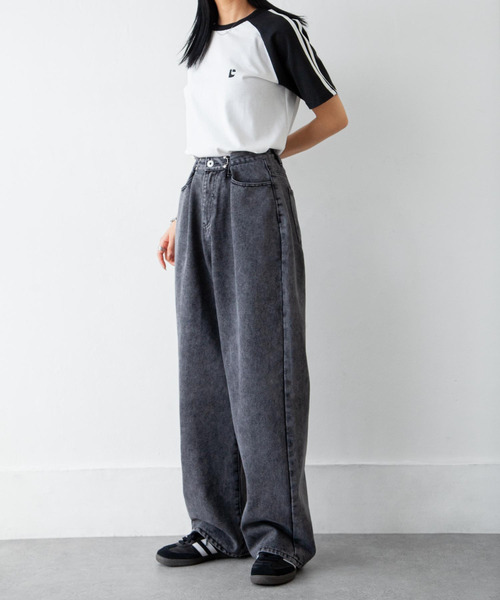 Chillfar(チルファー)の「ウエストフックルーズデニム(デニムパンツ・レディース・スミクロ/ブラック/ブルー・FREE)」の15枚目の写真