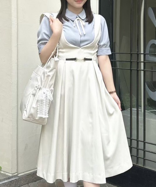 F i.n.t(フィント)の「【新色追加】チェーンビット使いディープVネックジャンパースカート/fint(ジャンパースカート・レディース・ネイビー/ブルーグリーン/アイボリー・FREE)」の2枚目の写真