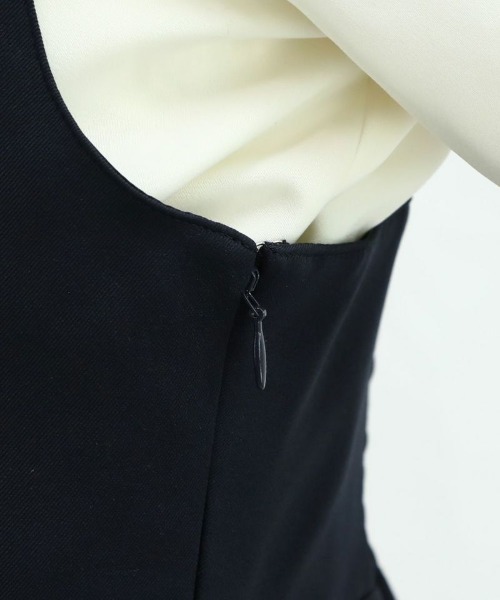 F i.n.t(フィント)の「【新色追加】チェーンビット使いディープVネックジャンパースカート/fint(ジャンパースカート・レディース・ネイビー/ブルーグリーン/アイボリー・FREE)」の9枚目の写真