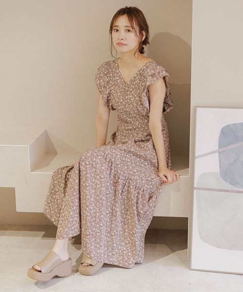 mysty woman（ミスティウーマン）の「フリルフレンチスリーブワンピ