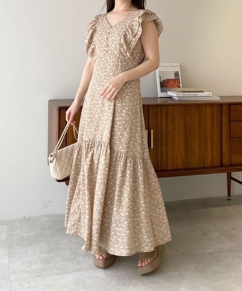 mysty woman（ミスティウーマン）の「フリルフレンチスリーブワンピ