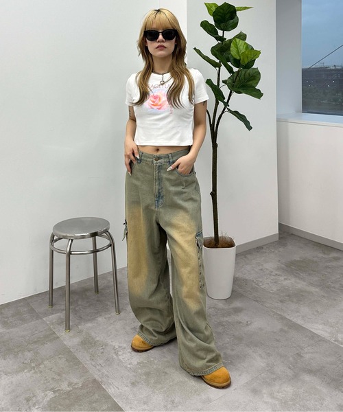 sedacle girl(セダクルガール)の「バラモチーフクロップドT(Tシャツ/カットソー・レディース・オフホワイト/ブラック・SMALL/MEDIUM)」の13枚目の写真