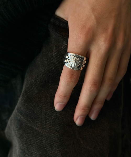 Burner（バーナー）の「【OKUOKU　0909】　シルバープレーティング　デザインリング　フリーサイズ　 / chi-ring-g2（リング・メンズ・C/D/E/F/S/T/U/V/W/A/H/J/O/Q/B/G/I/P/R/K/L/M/N/ヘザーグレー/その他/その他1/X/Y/Z/その他2/シルバー・FREE）」の13枚目の写真