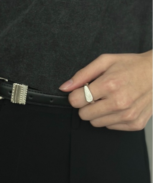 Burner（バーナー）の「【OKUOKU　0909】　シルバープレーティング　デザインリング　フリーサイズ　 / chi-ring-g2（リング・メンズ・C/D/E/F/S/T/U/V/W/A/H/J/O/Q/B/G/I/P/R/K/L/M/N/ヘザーグレー/その他/その他1/X/Y/Z/その他2/シルバー・FREE）」の14枚目の写真