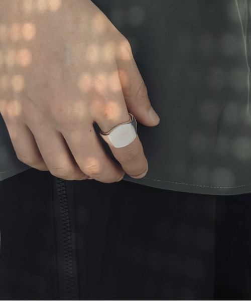 Burner（バーナー）の「【OKUOKU　0909】　シルバープレーティング　デザインリング　フリーサイズ　 / chi-ring-g2（リング・メンズ・C/D/E/F/S/T/U/V/W/A/H/J/O/Q/B/G/I/P/R/K/L/M/N/ヘザーグレー/その他/その他1/X/Y/Z/その他2/シルバー・FREE）」の18枚目の写真