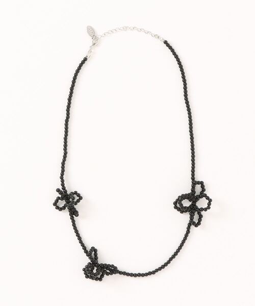 LOWRYS FARM(ローリーズファーム)の「ビーズフラワーネックレス 117830(ネックレス・レディース・ブラック/アイボリー/シルバー・FREE)」の1枚目の写真