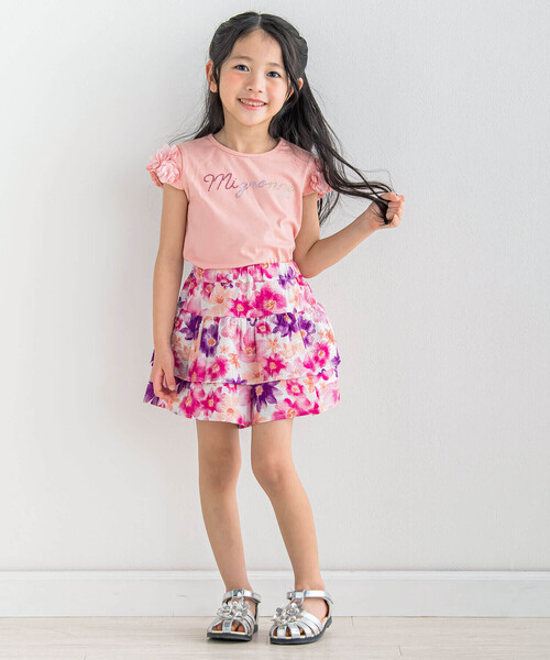 BeBe（ベベ）の「シフォンフラワー袖ラインストーンTシャツ(90~150cm)（Tシャツ/カットソー・キッズ・グリーン/オレンジ・150cm/130cm/140cm/110cm/120cm/100cm/90cm）」の3枚目の写真