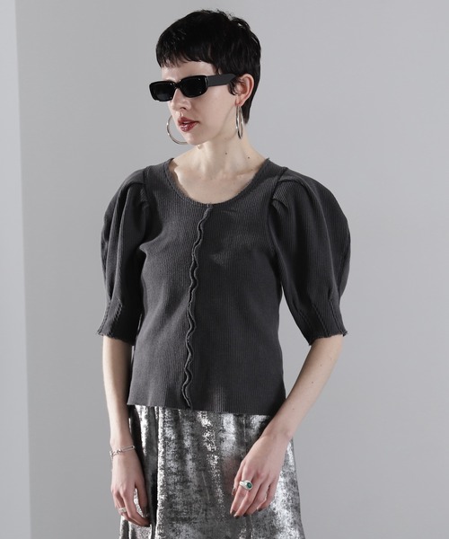 mici(ミチ)の「(mici)ボリュームスリーブワッフルトップス(Tシャツ/カットソー・レディース・ブラック/ワインレッド/イエロー・FREE)」の7枚目の写真