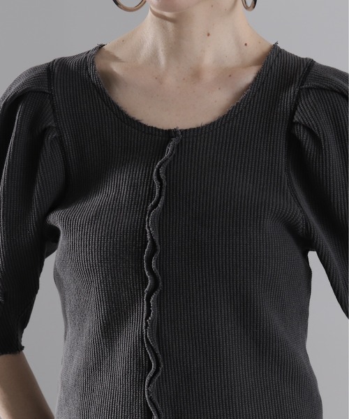 mici（ミチ）の「(mici)ボリュームスリーブワッフルトップス（T