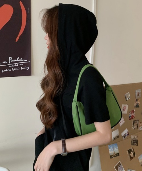 Mela(メラ)の「ZIP MINI OP(ワンピース・レディース・ブラック/グレー/ホワイト・M/L/S)」の20枚目の写真