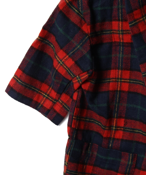 CIAOPANIC TYPY（チャオパニックティピー）の「チェックシャツガウン（Tシャツ/カットソー・キッズ・レッド/グリーン・105/135/115/125/95）」の5枚目の写真