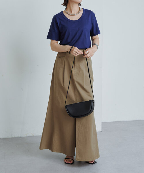 Omekashi（オメカシ）の「UネックスムースT（Tシャツ/カットソー・レディース・ブラック/ブラウン/ピンク/オフホワイト/ホワイト/ネイビー・FREE）」の21枚目の写真