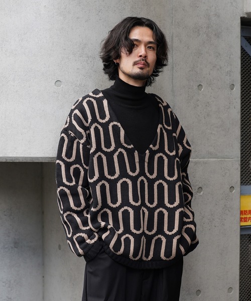 Aphlotus（アプロタス）の「Wジャガード ディープVネック グラフィックパターンニット（ニット/セーター・メンズ・ブラック系その他/ブラック系その他2・SMALL/MEDIUM/LARGE）」の21枚目の写真