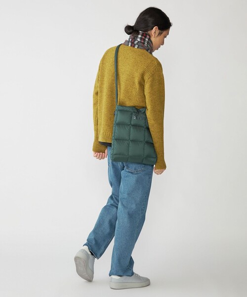 TAION（タイオン）の「【WEB限定/SHIPS別注】TAION: ダウン スクエア ショルダー バッグ（ショルダーバッグ・メンズ・ベージュ/グリーン/ブラック/イエロー系/ネイビー・ONE SIZE）」の13枚目の写真