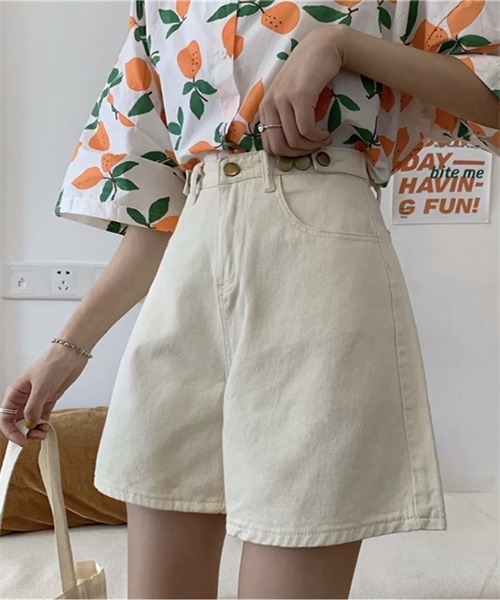 Dream garden(ドリームガーデン)の「デニムショートパンツ(デニムパンツ・レディース・ブルー/アイボリー・S/M/XL/2XL/L/3XL)」の15枚目の写真