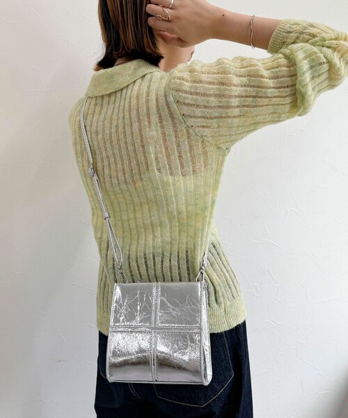 fredy emue(フレディエミュ)の「エナメルボックスパネルショルダー(ショルダーバッグ・レディース・シルバー/ブラック/レッド・FREE)」の10枚目の写真