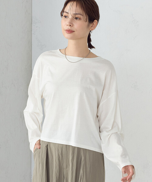 COMME CA ISM(コムサイズム)の「袖デザイン クロップドTシャツ(長袖)(Tシャツ/カットソー・レディース・モカ/ブラック/ホワイト・LARGE/MEDIUM)」の6枚目の写真